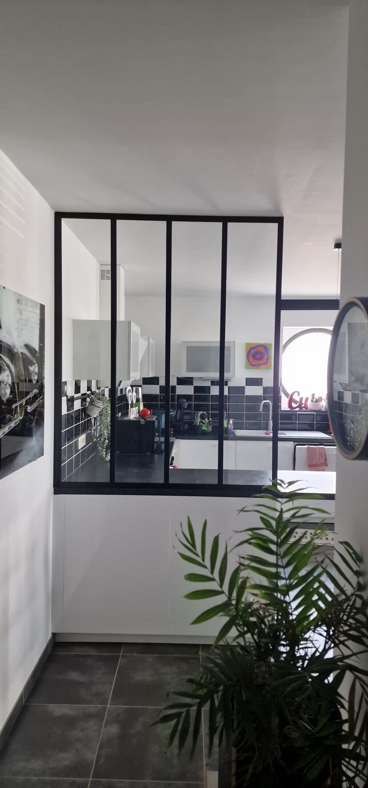 Paroi intérieure vitrée contemporaine
