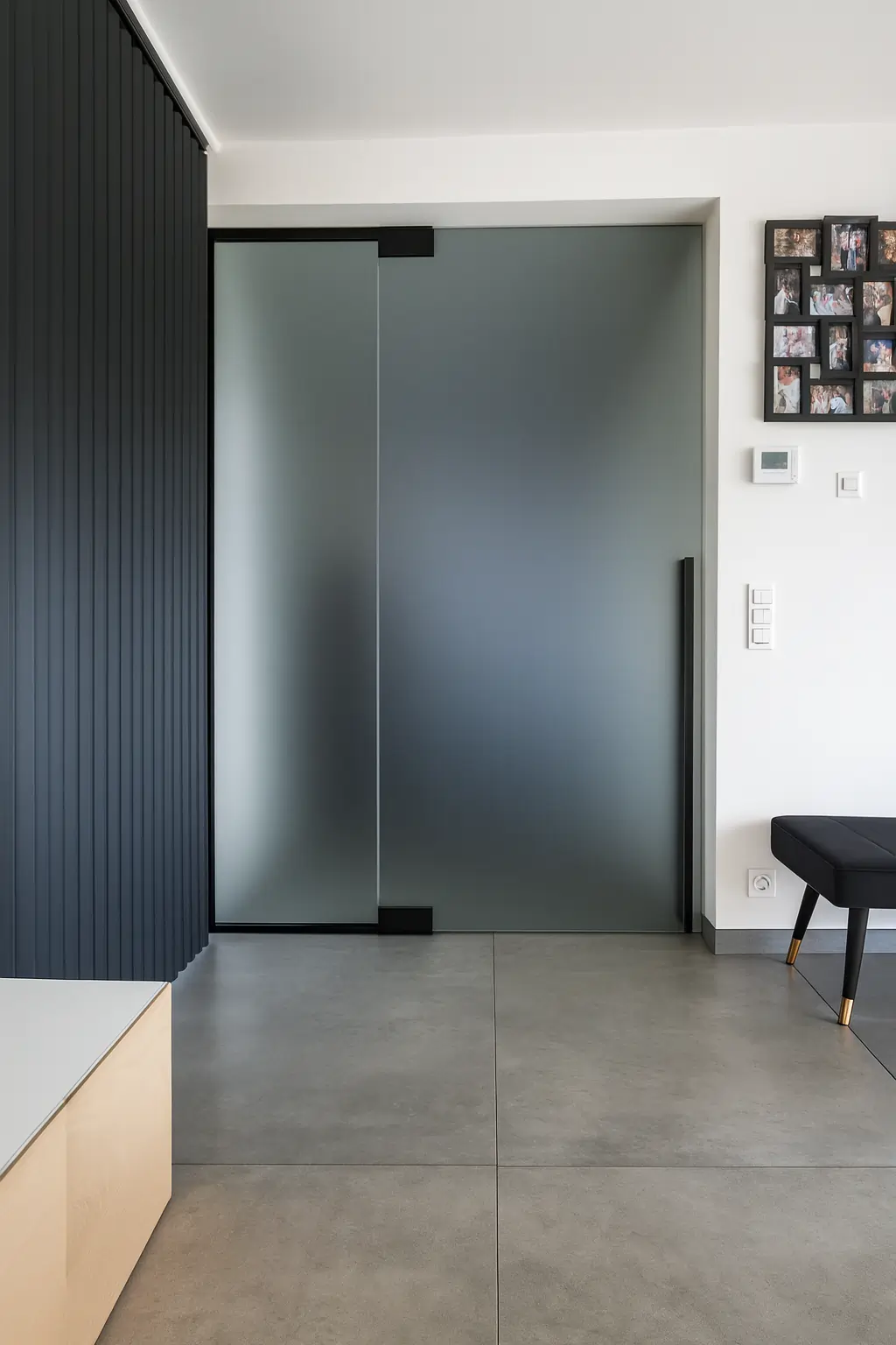 Porte en verre fumé de style atelier