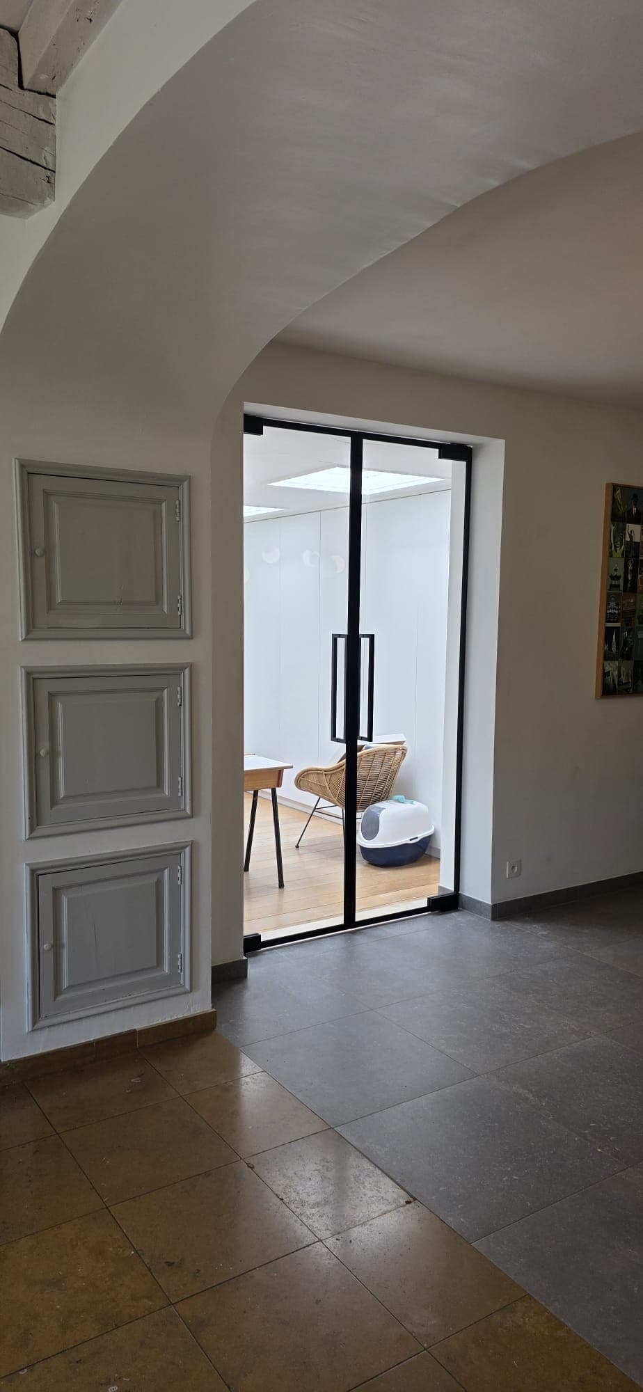 Double porte en verre Style Atelier noire après installation
