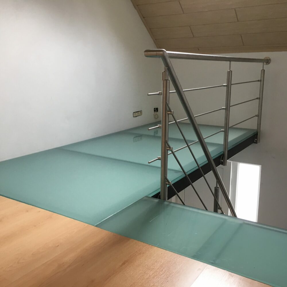 Plancher en verre sécurisé et lumineux sur mesure en Wallonie